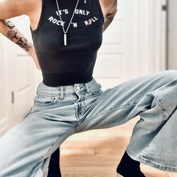 Highwaisted Flared Jeans From Urban Outfitters - Picture 8 of 14